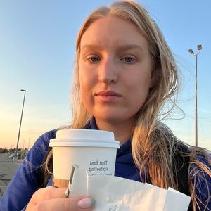 Meet your Posher, Georgia